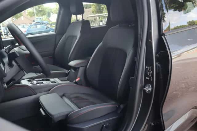 Ford Kuga (2026) thumbnail 6