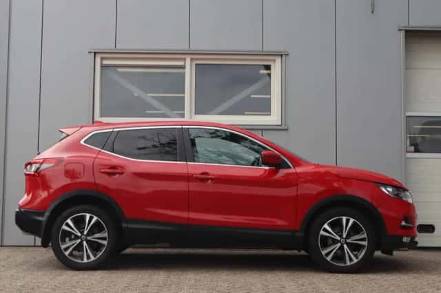 Nissan Qashqai (2019) thumbnail 4