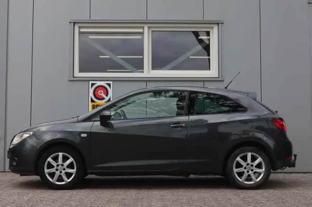 SEAT Ibiza (2012) thumbnail 4