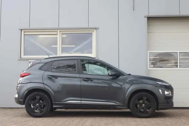 Hyundai Kona (2020) thumbnail 4