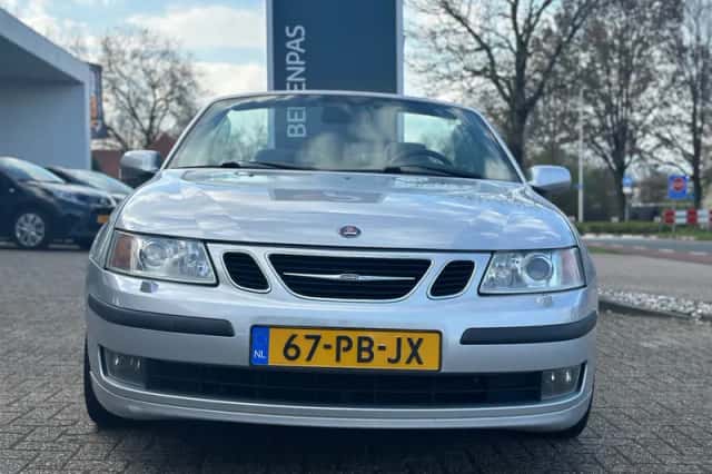 Saab 9-3 (2004) thumbnail 2
