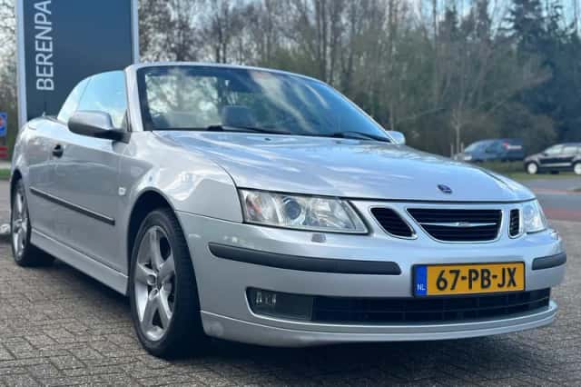 Saab 9-3 (2004) thumbnail 4