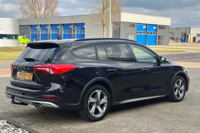 Ford Focus (2020) thumbnail 5