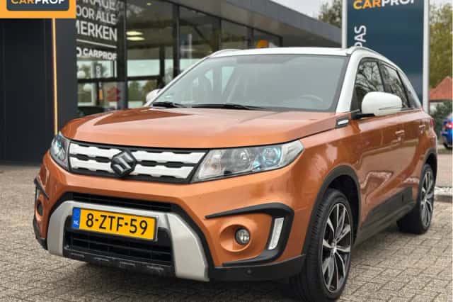 Suzuki Vitara (2015) thumbnail 1
