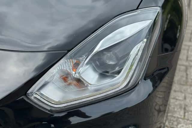 Suzuki Swift (2021) thumbnail 3
