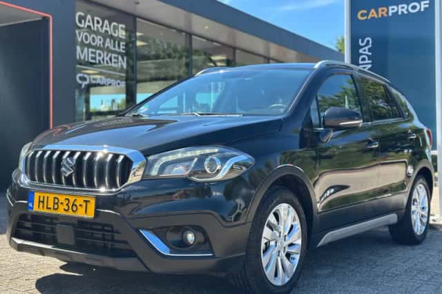Suzuki S-Cross (2019) thumbnail 1