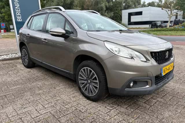 Peugeot 2008 (2016) thumbnail 3