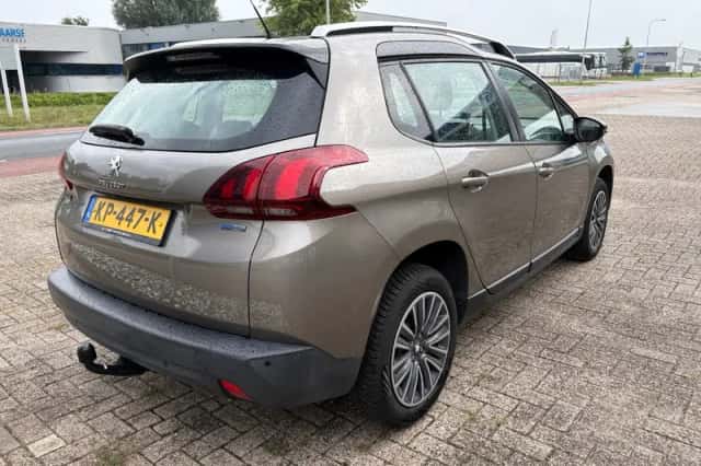 Peugeot 2008 (2016) thumbnail 5