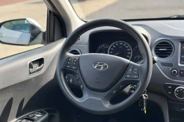 Hyundai i10 (2019) thumbnail 4