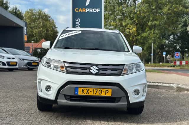 Suzuki Vitara (2017) thumbnail 4