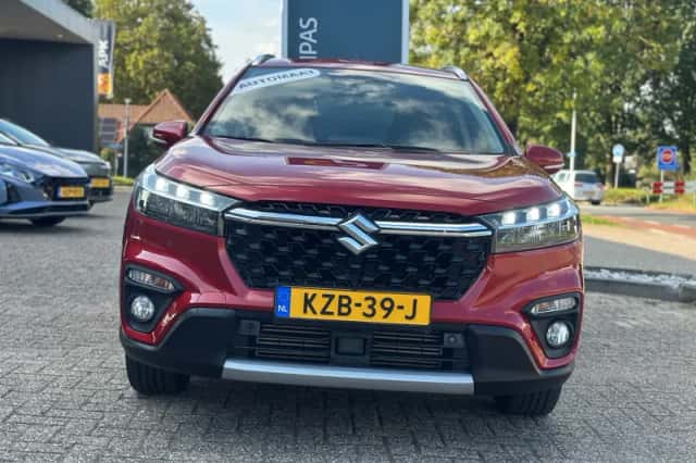 Suzuki S-Cross (2022) thumbnail 5