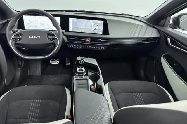 Kia EV6 (2022) thumbnail 3