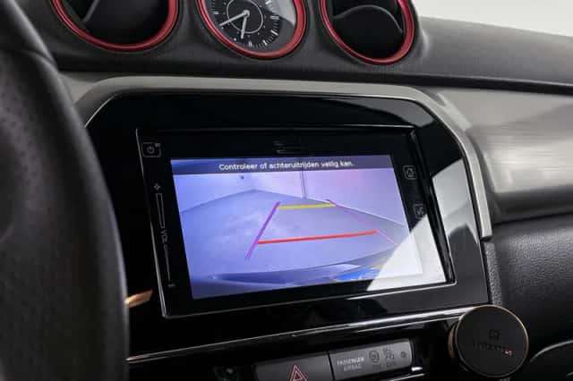 Suzuki Vitara (2018) thumbnail 6