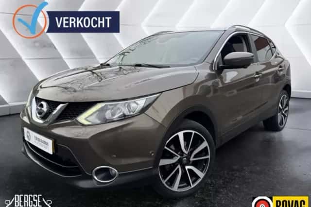 Nissan Qashqai (2015) thumbnail 1