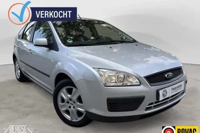Ford Focus (2006) thumbnail 4