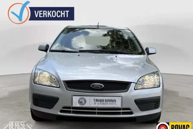 Ford Focus (2006) thumbnail 5