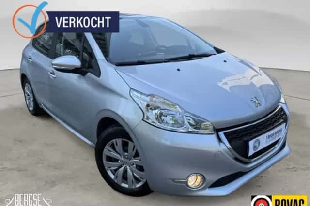 Peugeot 208 (2013) thumbnail 4
