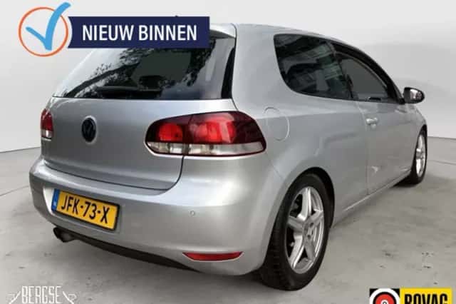 Volkswagen Golf (2008) thumbnail 3