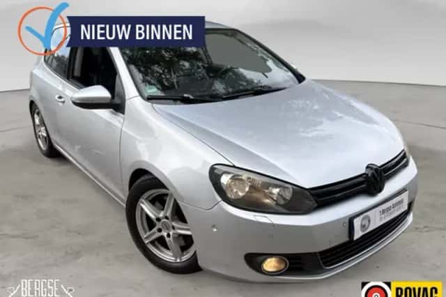 Volkswagen Golf (2008) thumbnail 4
