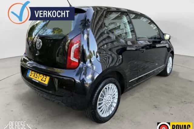 Volkswagen Up! (2012) thumbnail 3