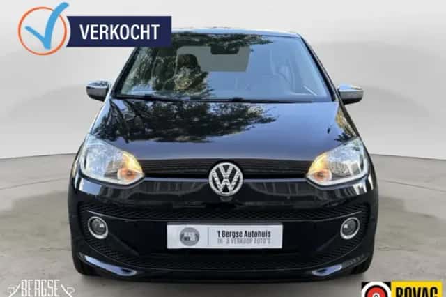 Volkswagen Up! (2012) thumbnail 5
