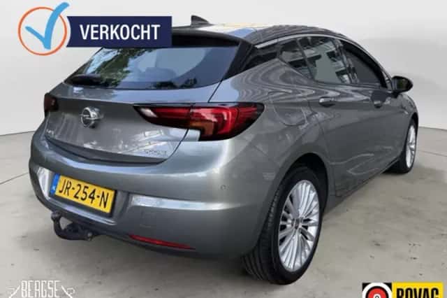 Opel Astra (2016) thumbnail 3