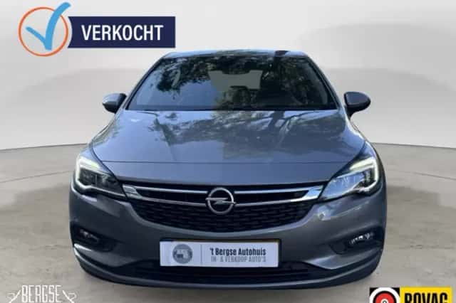 Opel Astra (2016) thumbnail 5