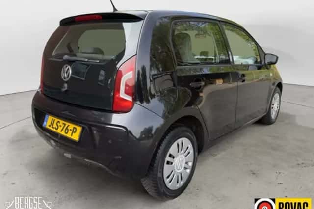 Volkswagen Up! (2014) thumbnail 3