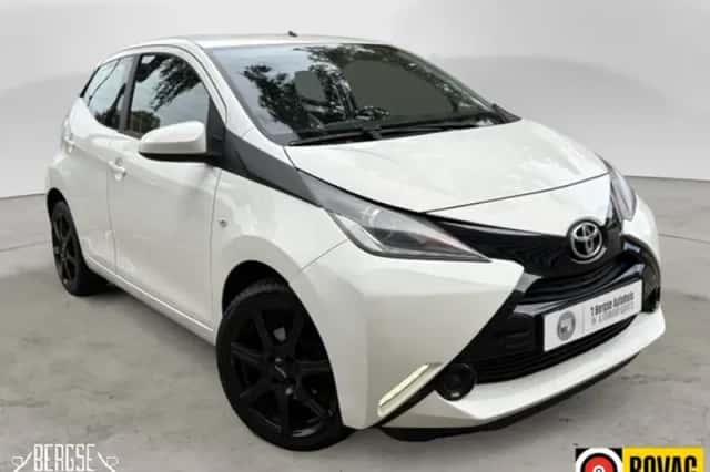 Toyota Aygo (2015) thumbnail 4