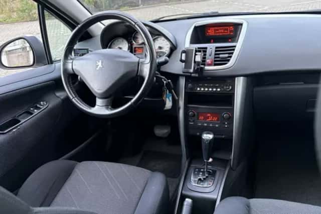 Peugeot 207 (2008) thumbnail 2