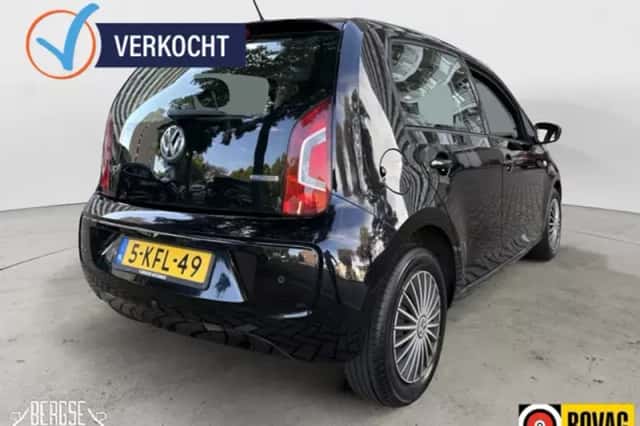 Volkswagen Up! (2013) thumbnail 3