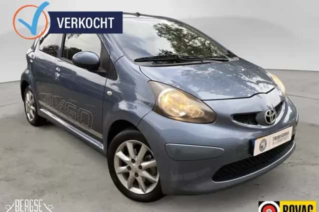Toyota Aygo (2009) thumbnail 4