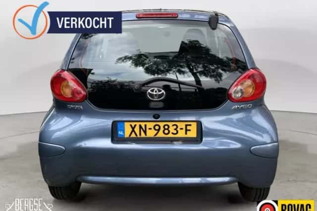 Toyota Aygo (2009) thumbnail 6