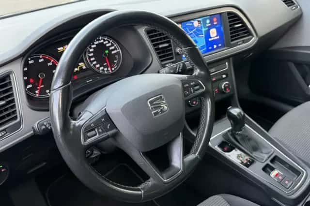 SEAT Leon (2017) thumbnail 2