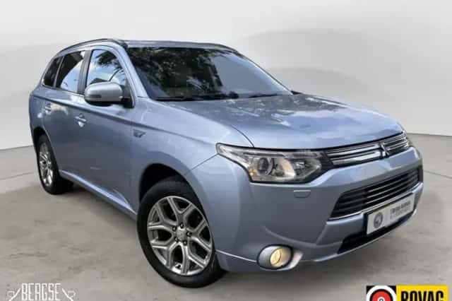 Mitsubishi Outlander (2013) thumbnail 4