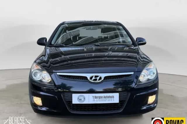 Hyundai i30 (2010) thumbnail 5