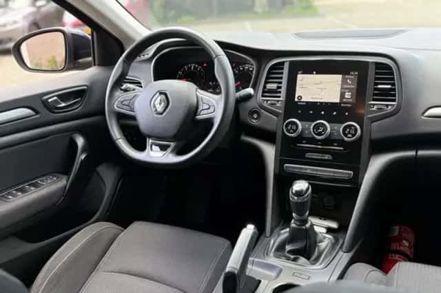 Renault Mégane (2022) thumbnail 2