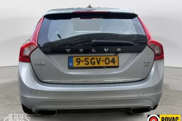 Volvo V60 (2013) thumbnail 6
