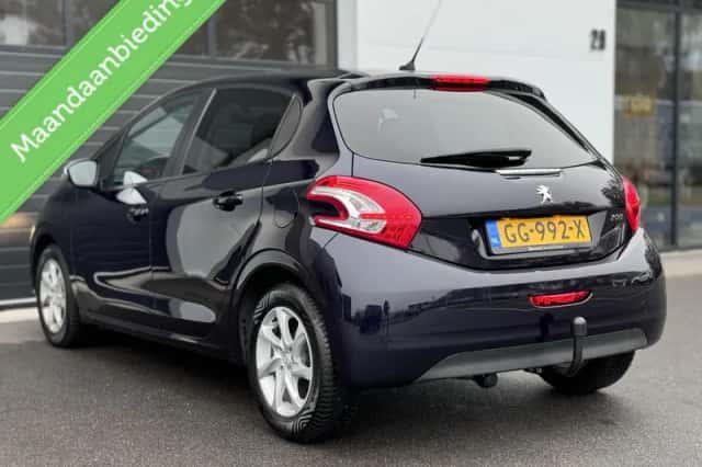 Peugeot 208 (2015) thumbnail 2