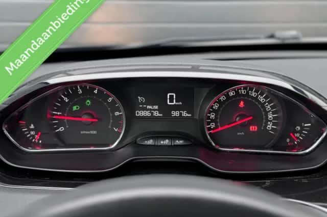 Peugeot 208 (2015) thumbnail 4