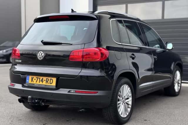 Volkswagen Tiguan (2015) thumbnail 4