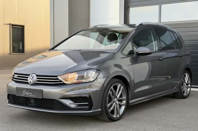 Volkswagen Golf Sportsvan (2017) thumbnail 3