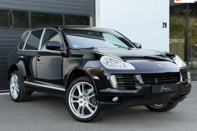 Porsche Cayenne (2008) thumbnail 1