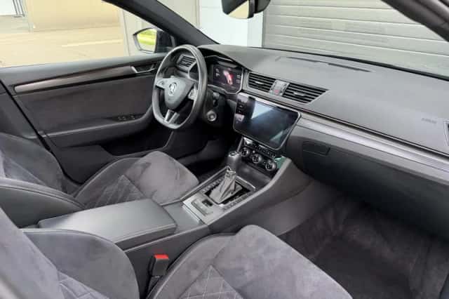 Škoda Superb (2020) thumbnail 5
