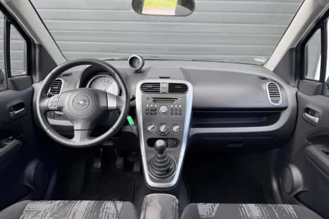 Opel Agila (2014) thumbnail 5
