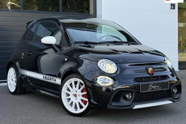 Abarth 695 (2022) thumbnail 1