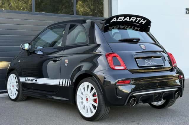 Abarth 695 (2022) thumbnail 2