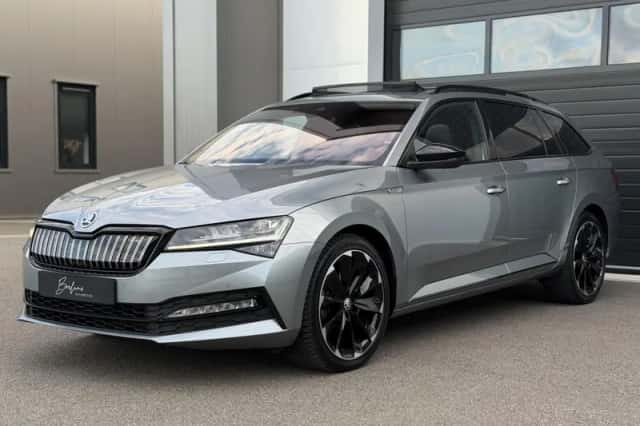 Škoda Superb (2020) thumbnail 3