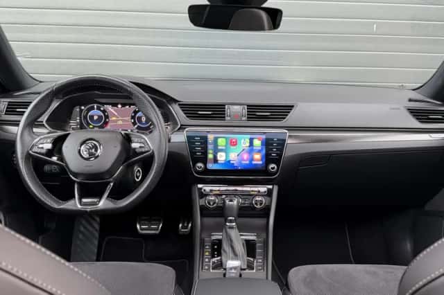 Škoda Superb (2020) thumbnail 5