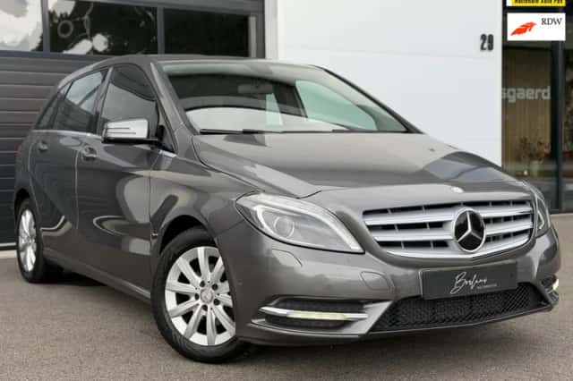 Mercedes-Benz B-Klasse (2013) thumbnail 1